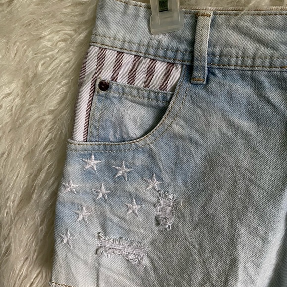Stars and Stripes Denim Shorts - Picture 10 of 10